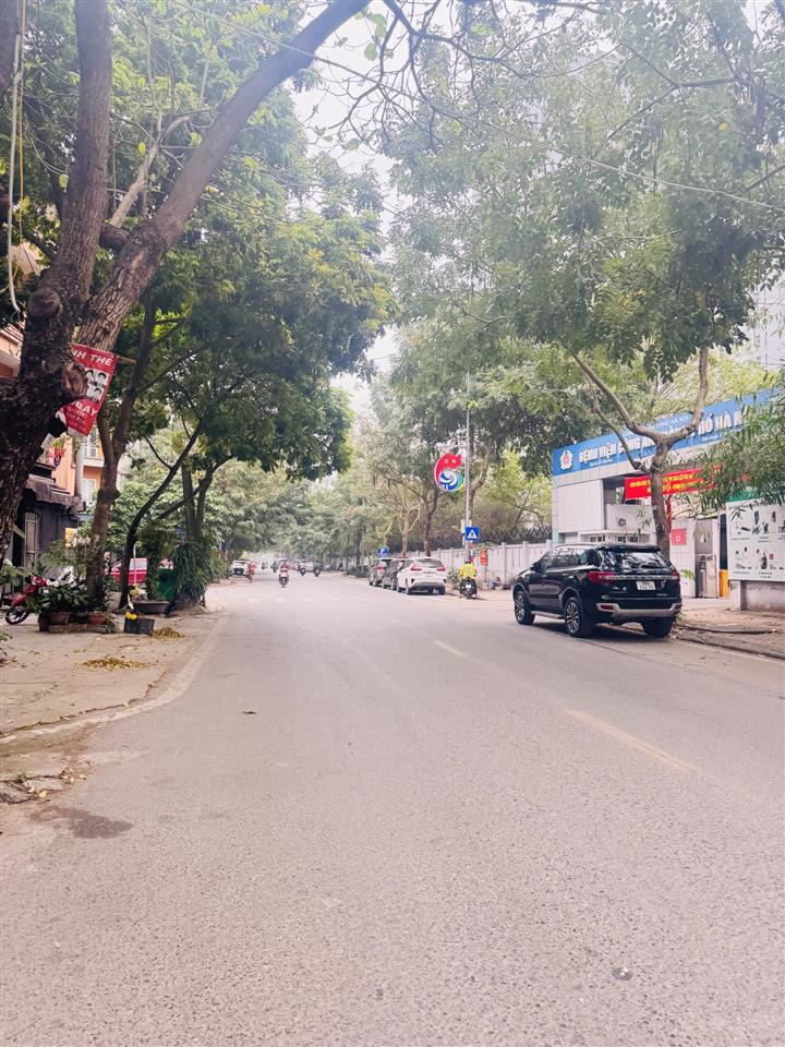 Chính chủ giảm sốc 2 tỷ văn phú, hà đông. 45m2, 5 tầng, mặt tiền 4m, ô tô đỗ cửa. dân xây