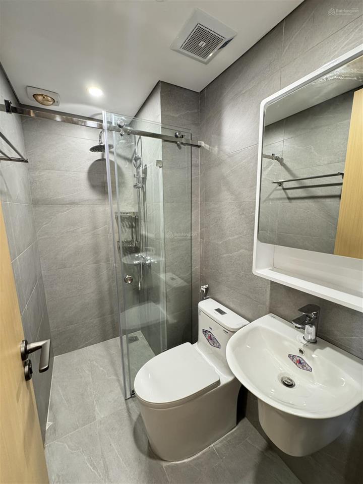 Cho thuê 2 ngủ 1 khách ở nguyễn chí thanh ngay mới tinh full đồ gần ngoại thương, ngoại giao