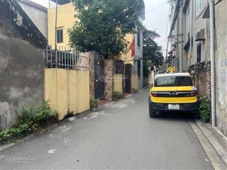 Cổ bi đất vuông đẹp ngõ ô tô gần chợ ubnd trường học