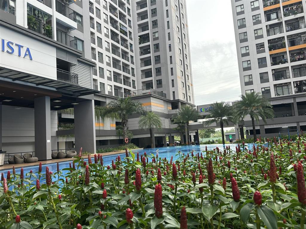 Chính chủ có việc cần bán gấp căn 3pn  83m2 tặng toàn bộ nội thất đẹp