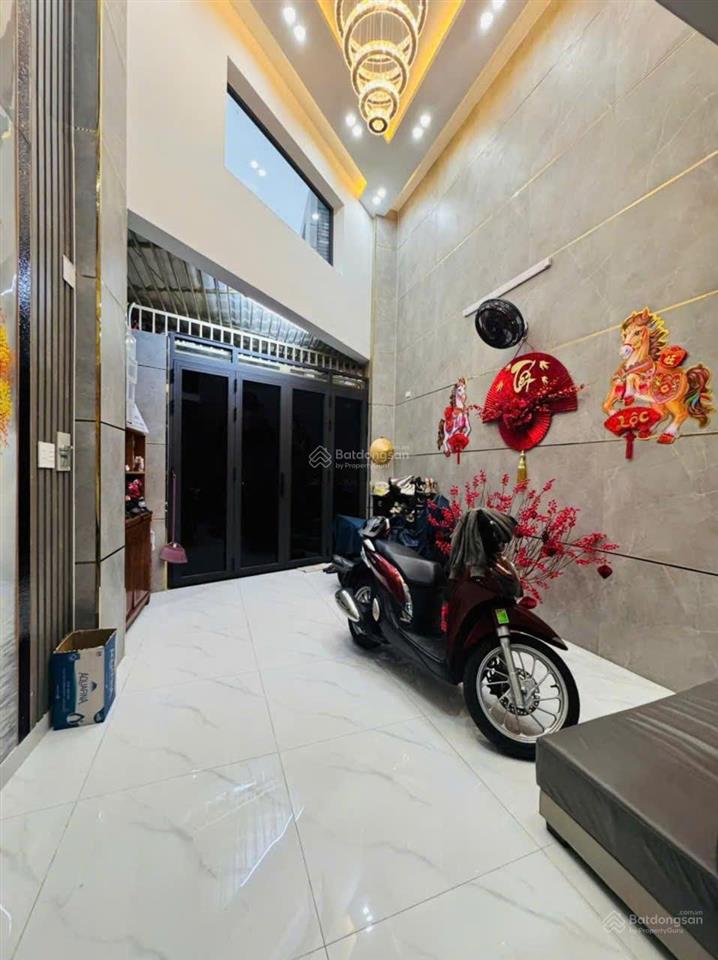 Bán nhà góc hai mặt tiền hẻm xe hơi đường tân quý, p tân sơn nhì, 1 trệt, 1 lửng, 2 lầu, sân thượng