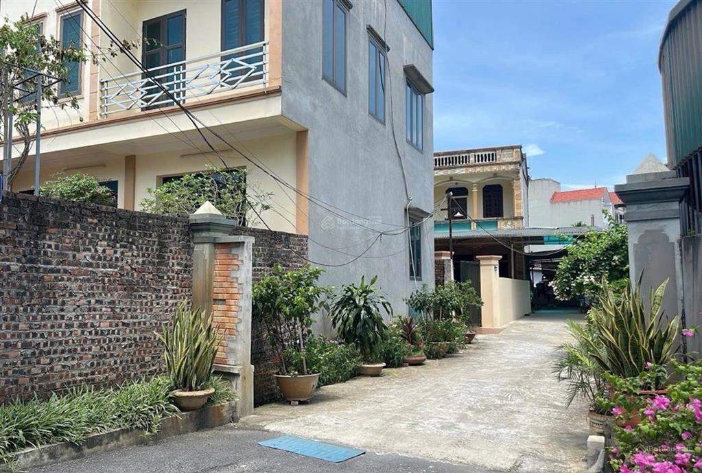 Mảnh đất giá tốt đa tốn gia lâm hiện tạigiá chỉ hơn 70triệu/moto tải vào đấtmặt tiền 7,4m