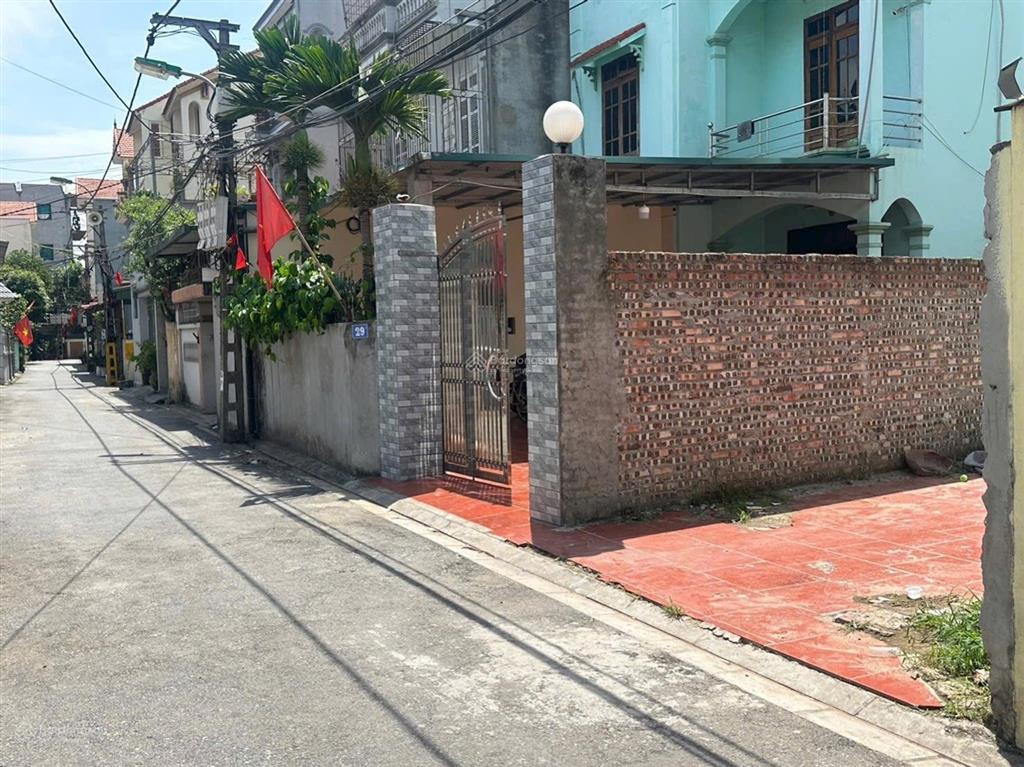 Đất mặt ngõ thuận an gia lâm kinh doanh đượcngõ thông rộng hơn 4m oto qua lạivị trí trung tâm
