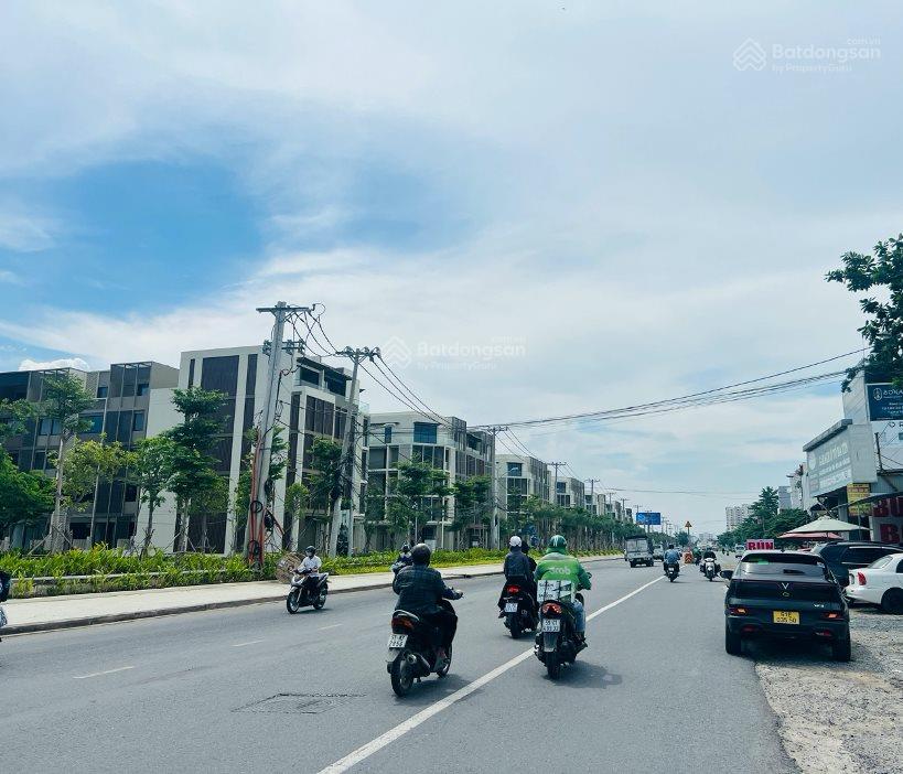 Bán nhà 3 lầu ngang 6.4m, hxh đỗ xuân hơp, plb, quận 9 giá 4 tỷ 9 (còn tl mạnh)