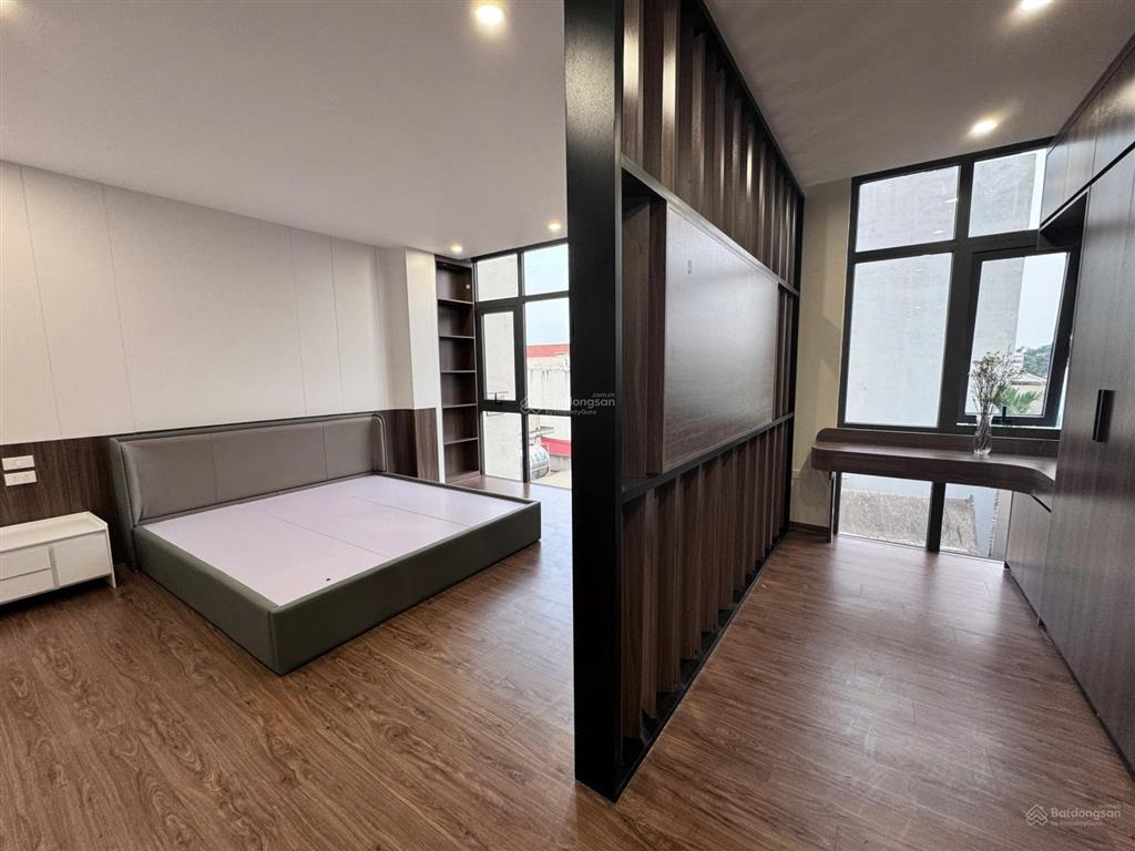 [chính chủ] bán gấp 1 căn nhà 6 tầng, 44m2 tại phúc lợi [giá đầu tư có thể kiếm lời]