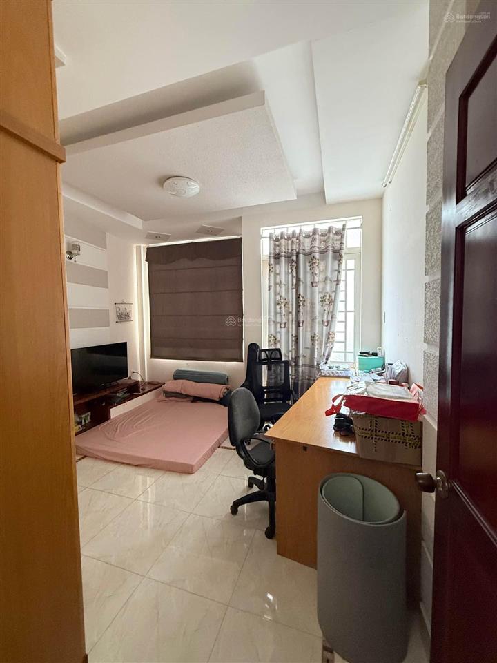 Trung tâm phú nhuận. nguyễn văn trỗi. nguyễn đình chính. nguyễn trọng tuyển.