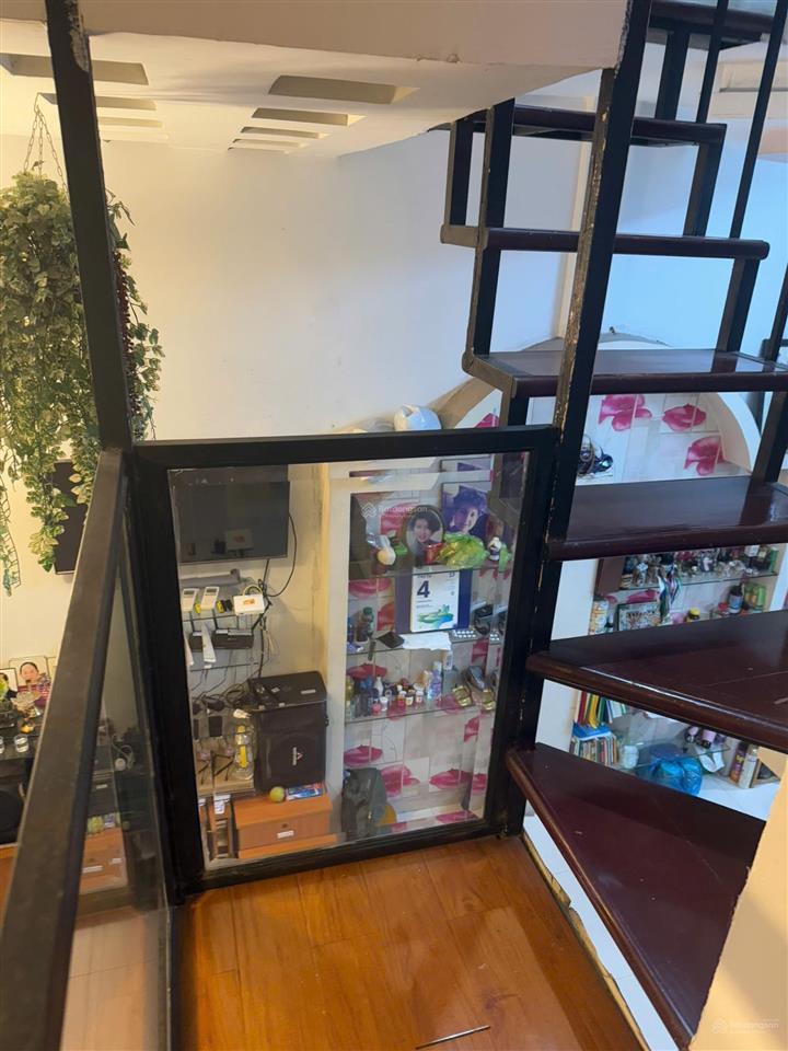 Mặt tiền lê lợi view trung tâm chợ bến thành