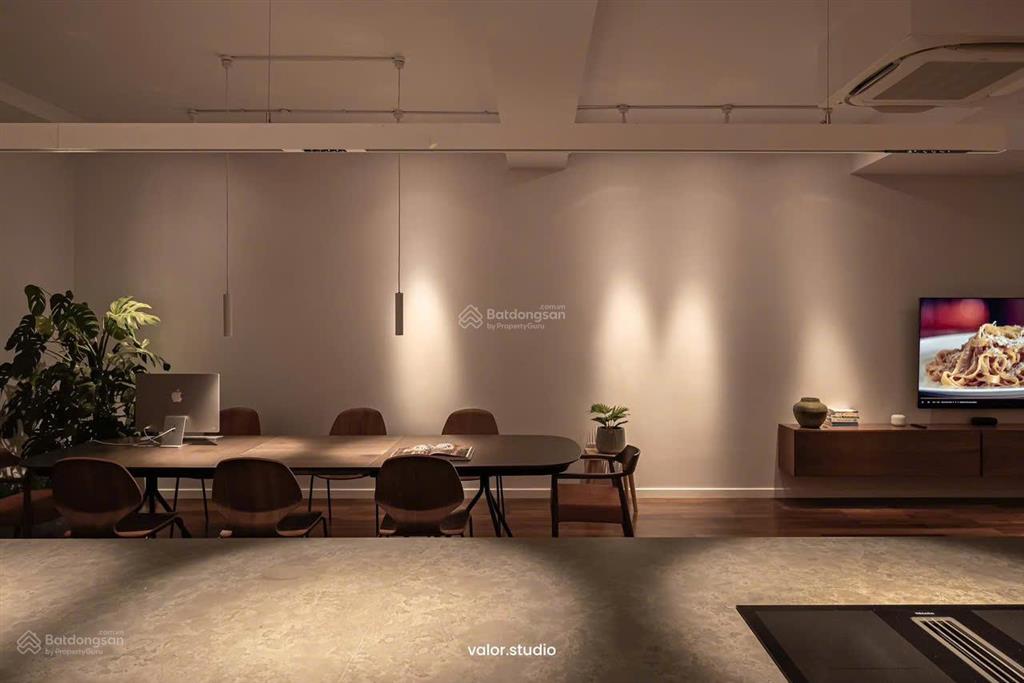 Bán nhanh nhà phố mới hoàn thiện full nội thất 126m2(7x18m) đường 12m thông khu kdc sài gòn mystery