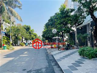 Cần bán gấp trước tết lô đất 100m2(5x20) đối diện công viên, sổ riêng cá nhân chỉ 18.1 tỉ