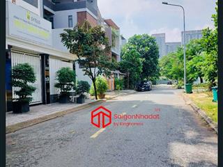 Tôi cần bán lô đất 160m2(8x20m), sổ riêng cá nhân, đối diện công viên bán 24 tỉ