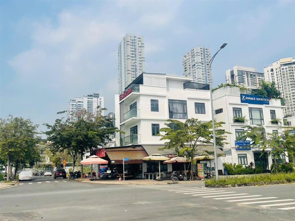 Chính chủ bán gấp nhà mặt tiền vũ tông phan(32m) dt 161m2(7mx23m), 4 tầng sổ cá nhân, bán 48.1 tỷ