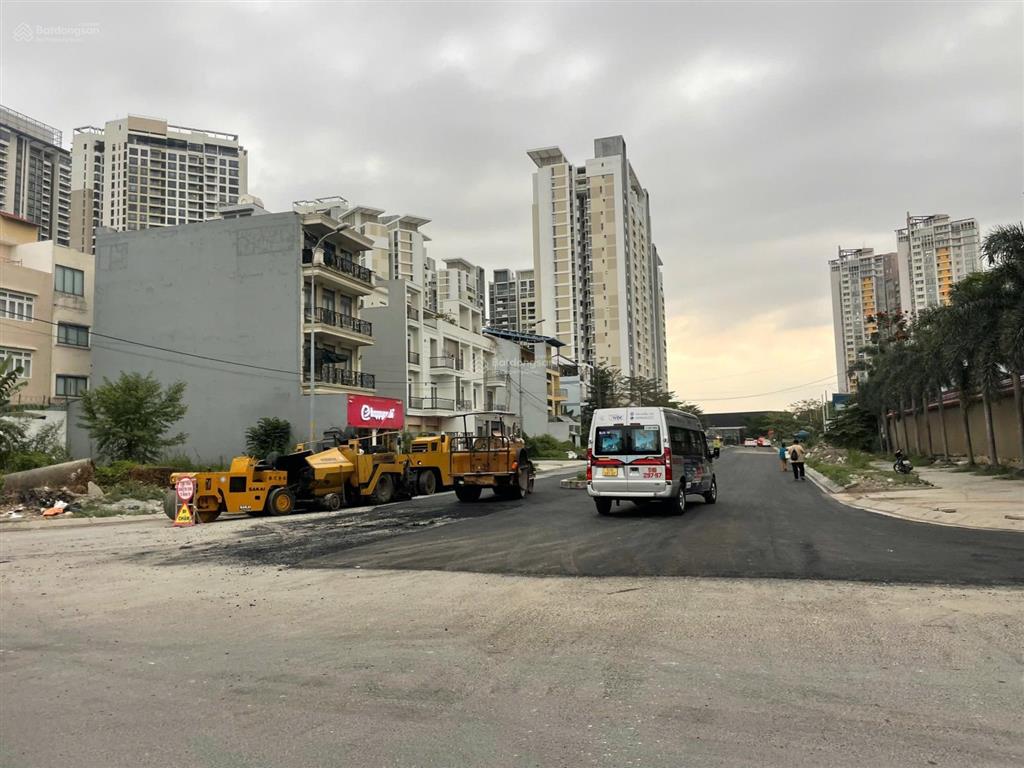 Chính chủ bán gấp nhà mặt tiền vũ tông phan(32m) dt 161m2(7mx23m), 4 tầng sổ cá nhân, bán 48.1 tỷ