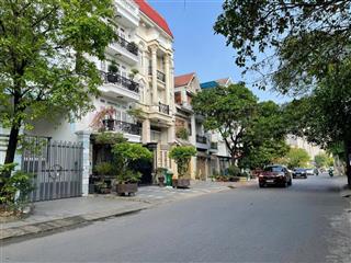 Tôi cần bán nhà mặt tiền đường thân văn nhiếp diện tích 119m2(7x17), 3 tầng, bán 25 tỉ