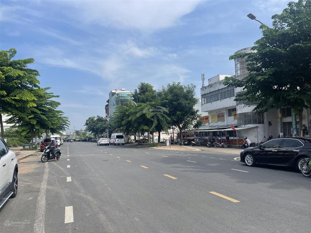 Chính chủ cần bán lô đất nền 69.5m (5x13.9m) xây 5 tầng khu tđc bình khánh sổ riêng cá nhân