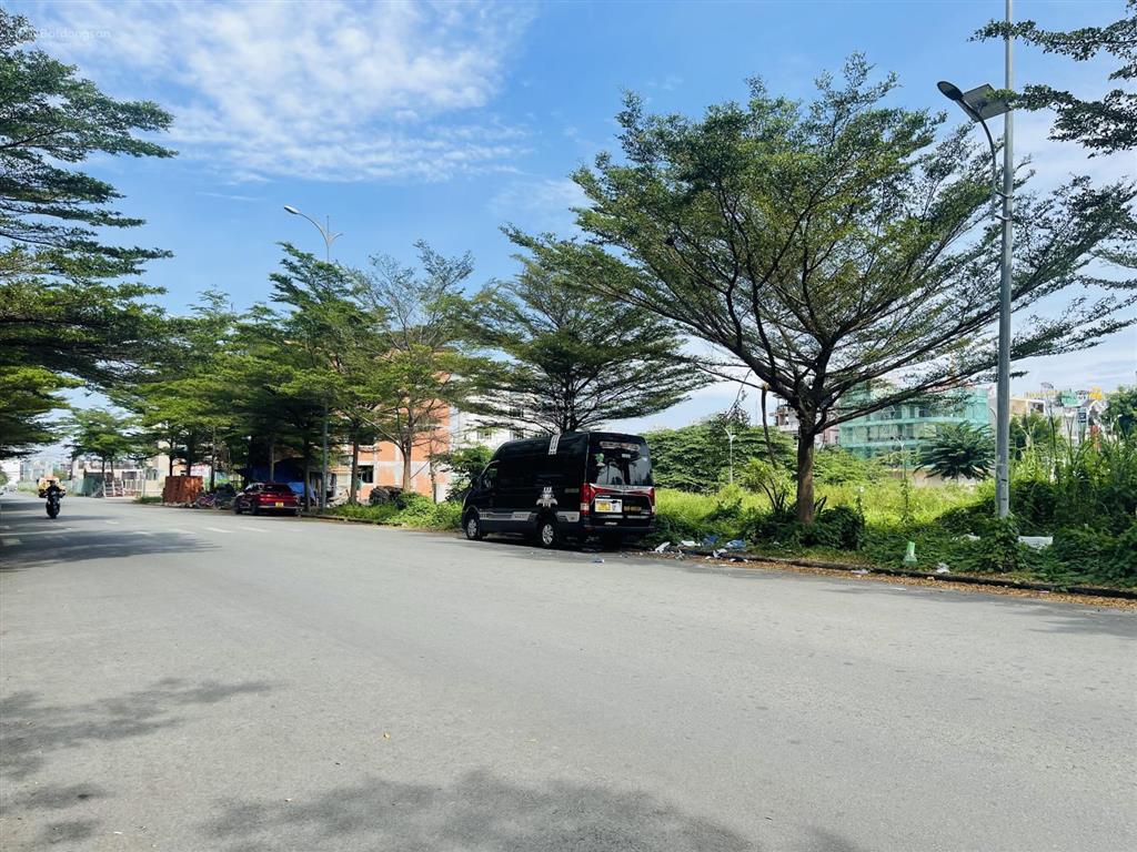 Chính chủ cần bán lô đất nền 69.5m (5x13.9m) xây 5 tầng khu tđc bình khánh sổ riêng cá nhân