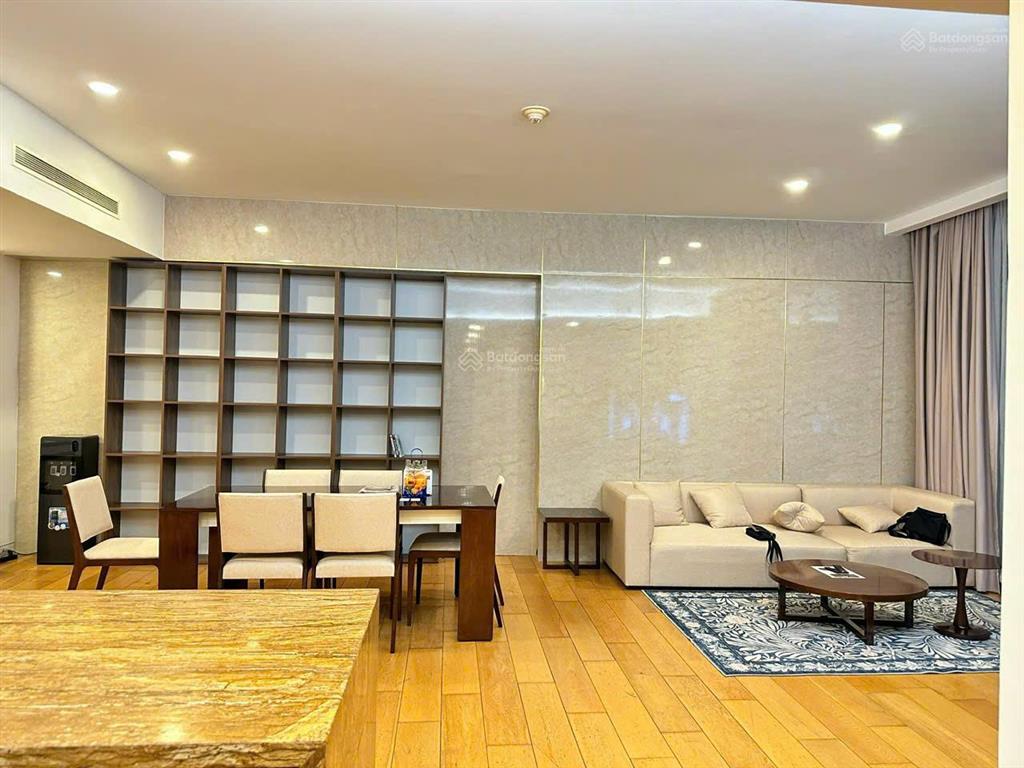 Bán căn hộ 210m2 4pn3vs chung cư cc indochina plaza xuân thủy, sổ sẵn, có slot xe.  0818 340 ***