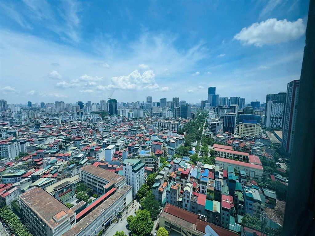 Bán căn hộ 210m2 4pn3vs chung cư cc indochina plaza xuân thủy, sổ sẵn, có slot xe.  0818 340 ***