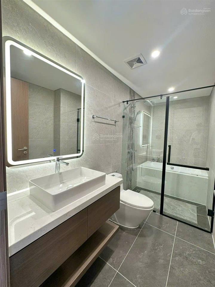 Em bán căn góc 2 ngủ 2vs, chung cư cao cấp hoàng thành pearl  nam từ liêm.  0818 340 ***