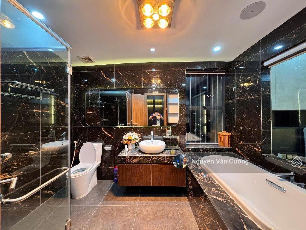 Chủ nhà tin tưởng gửi bán căn hộ chung cư cao cấp dolphin plaza. sổ sẵn, có slot xe. 0818 340 ***