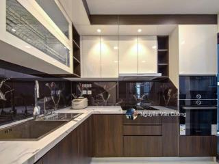 Em bán căn hộ 210m2 4pn 3vs chung cư cao cấp discovery complex  302 cầu giấy.  0818 340 ***