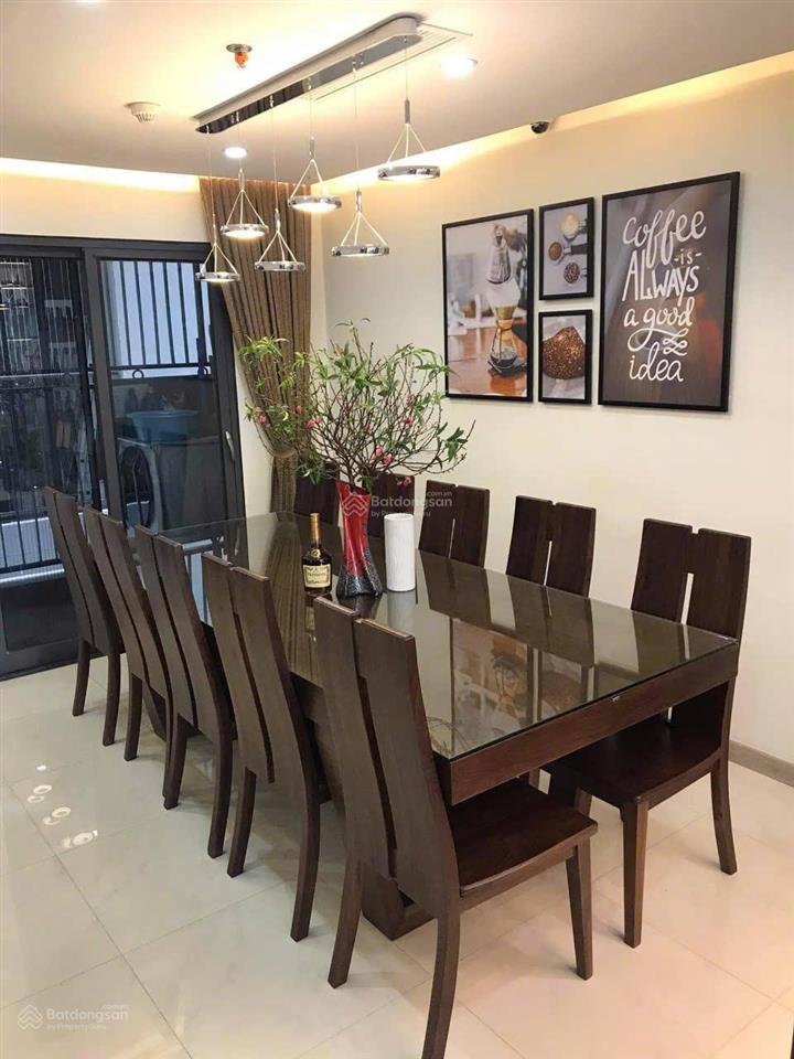 Cho thuê căn hộ chung cư cao cấp discovery complex, có slot xe ô tô. từ cơ bản đến đầy đủ nội thất