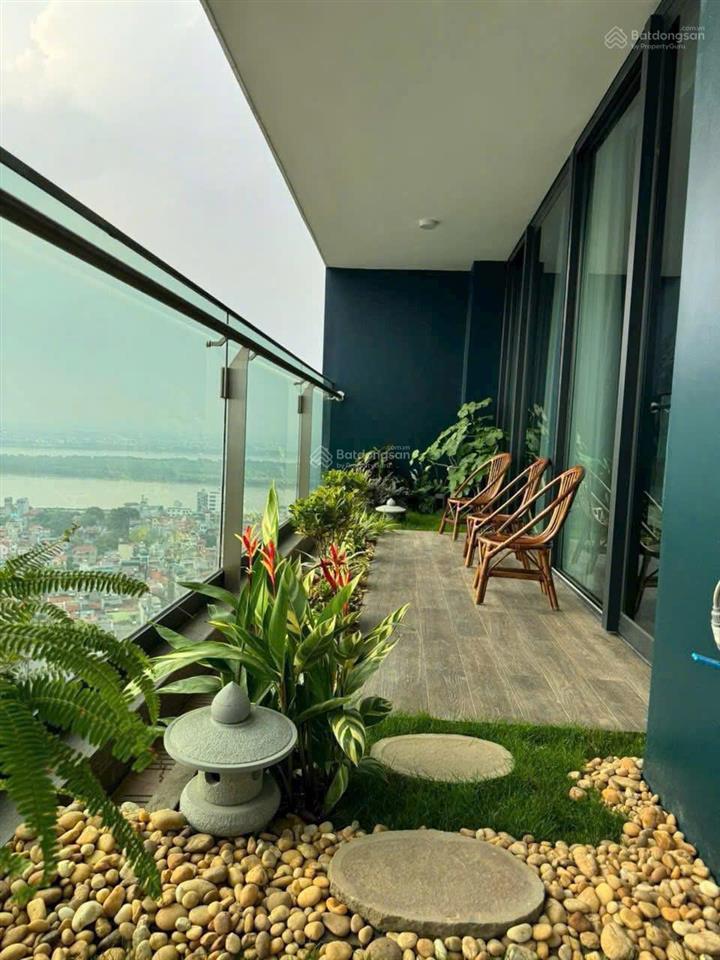 Cho thuê căn hộ chung cư cao cấp discovery complex, có slot xe ô tô. từ cơ bản đến đầy đủ nội thất