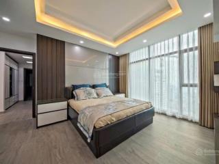 Cho thuê căn hộ chung cư cao cấp discovery complex, có slot xe ô tô. từ cơ bản đến đầy đủ nội thất