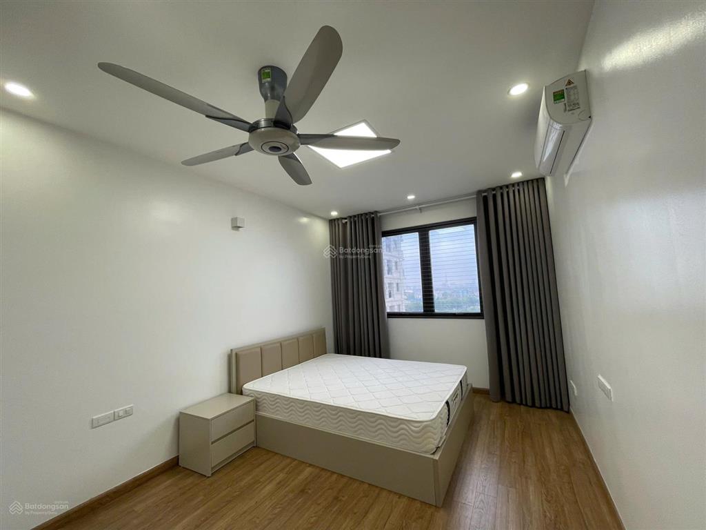 Cho thuê căn hộ 135m2, có slot xe, giá tốt chung cư iris garden  30 trần hữu dực,  0818 340 ***