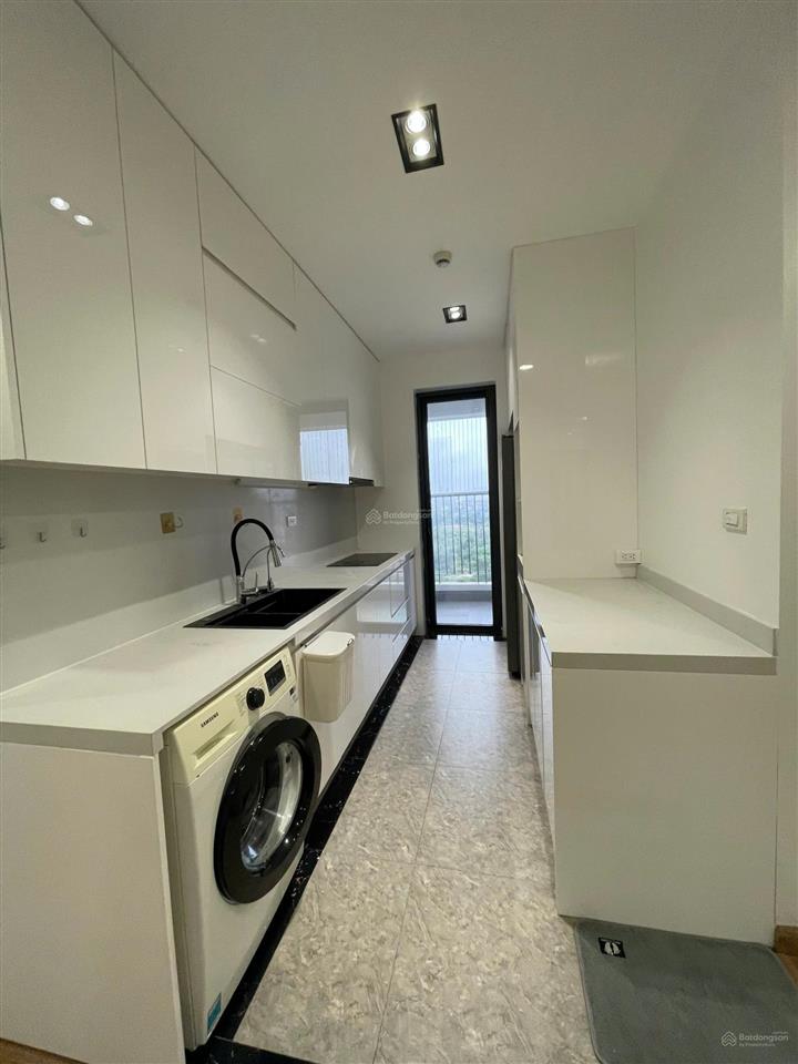 Cho thuê căn hộ 135m2, có slot xe, giá tốt chung cư iris garden  30 trần hữu dực,  0818 340 ***
