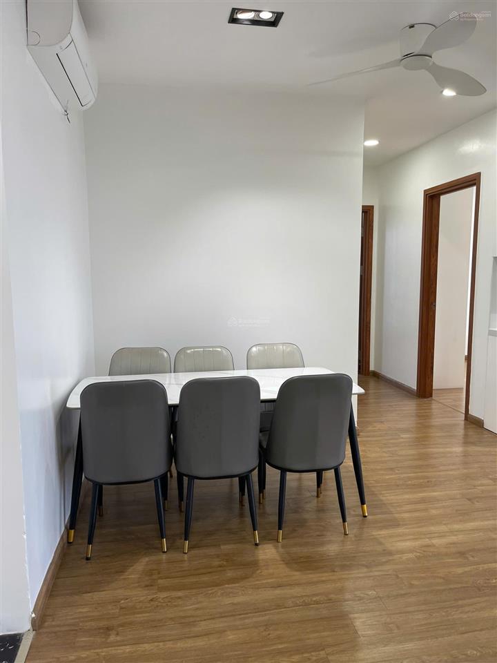 Cho thuê căn hộ 135m2, có slot xe, giá tốt chung cư iris garden  30 trần hữu dực,  0818 340 ***