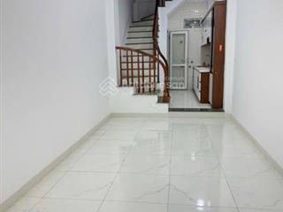 Nhà 5 tầng 33m đường tựu liệt, thanh trì. hàng xóm linh đàm cách linh đàm 1km .