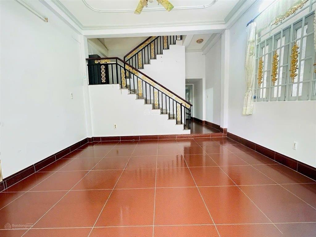 Nhà 5x16m 3pn 3wc thạnh lộc 38, quận 12, chỉ 4.5 tỷ