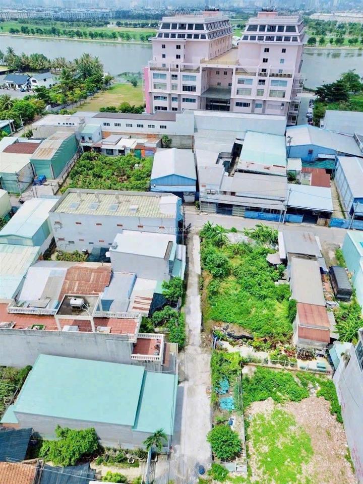 Nhà trọ 120m2 có sẵn 5 phòng cho thuê an phú đông 3 chỉ 6.8 tỷ