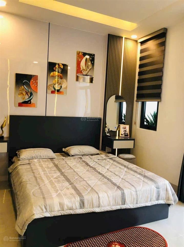 Nhà mới cao cấp hẻm xe hơi 8m cách mặt tiền nguyễn ảnh thủ chỉ 50m 5 tầng 5,x tỷ bán gấp!