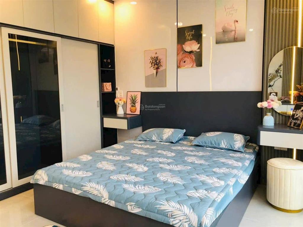 Nhà mới cao cấp hẻm xe hơi 8m cách mặt tiền nguyễn ảnh thủ chỉ 50m 5 tầng 5,x tỷ bán gấp!