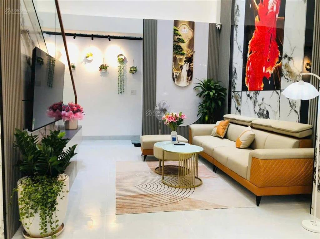 Nhà mới cao cấp hẻm xe hơi 8m cách mặt tiền nguyễn ảnh thủ chỉ 50m 5 tầng 5,x tỷ bán gấp!