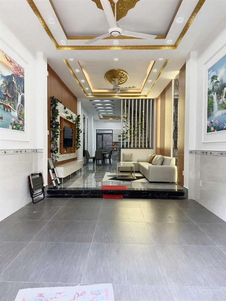 Cách siêu thị mega chỉ 1km bán nhà mặt tiền tân thới hiệp 80m² kinh doanh sầm uất chỉ 8.x tỷ