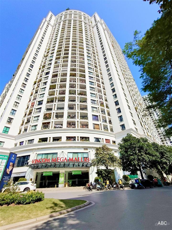 Chính chủ bán căn hộ royal city 3pn, 2wc, dt 144m2, tầng trung, giá 18 tỷ,  0981 750 ***