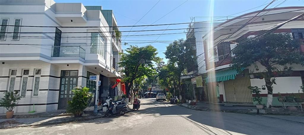 Lô góc hiếm  sơn trà  2 mặt thoáng  vừa ở vừa cho thuê.