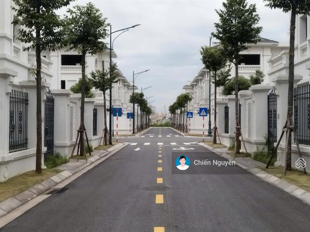 Chính chủ gửi bán biệt thự đơn lập 262,2m2 gần công viên trung tâm, giá đầu tư sẵn sổ đỏ công chứng