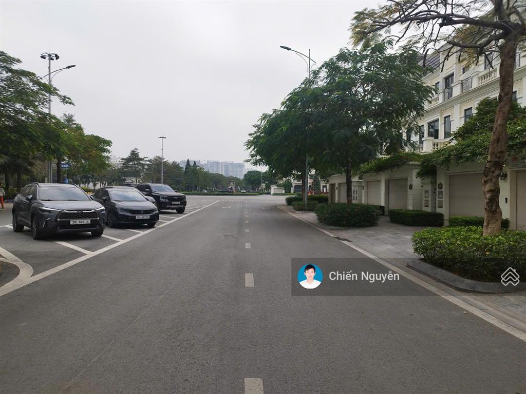 Hot! chính chủ gửi bán căn liền kề view công viên, vị trí trung tâm, mặt đường 30m, giá đầu tư