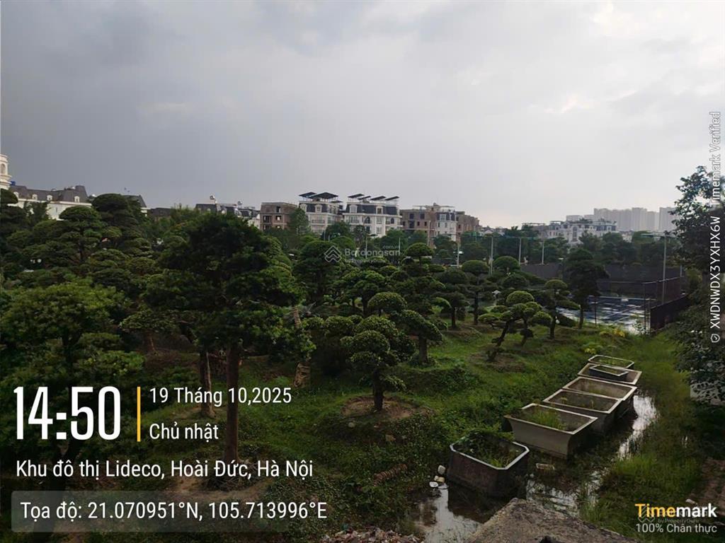 Anh sếp gửi bán căn biệt thự song lập 222m2, sẵn sổ đỏ, giá tốt để đầu tư, dễ khai thác dòng tiền