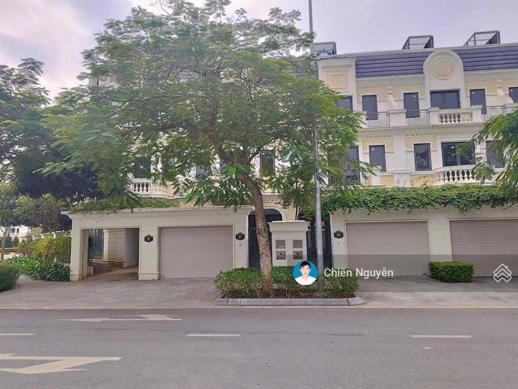 Hàng hiếm! bán căn liền kề 100m2, trung tâm dự án,đường 30m trục chính dự án, hướng mát, vị trí đẹp