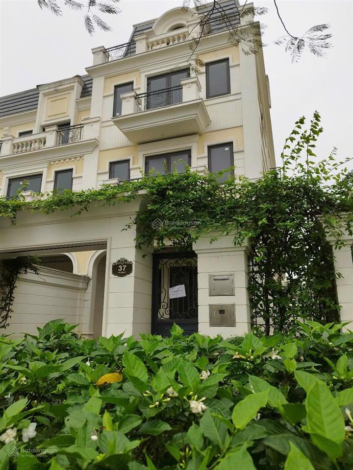 Cần bán căn liền kề góc, đường lớn 30m, trung tâm dự án, giá tốt để đầu tư đón sóng đường 3.5 và 70