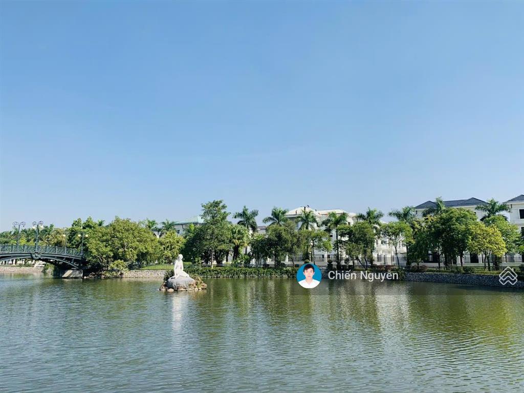 Biệt thự đơn lập hướng đông nam, gần công viên trung tâm, chủ nhà thiện chí bán, giá tốt