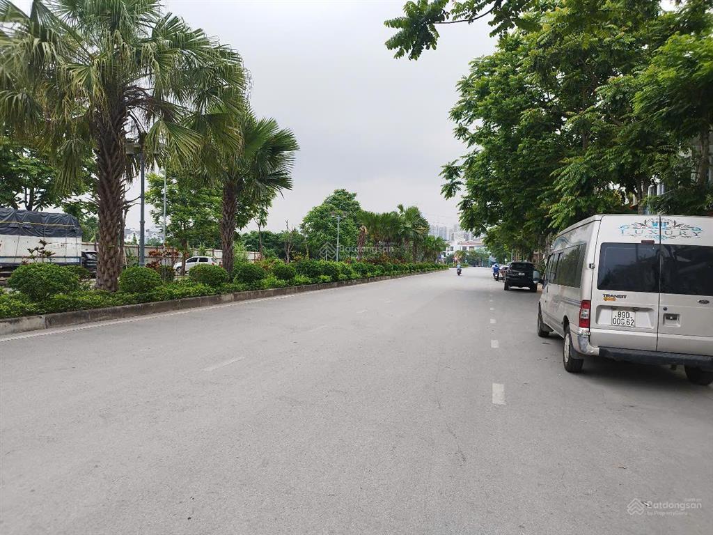 Hot! bán liền kề mặt đường văn tiến dũng rộng 40m view công viên, mặt tiền rộng 2 mặt đường, 4 tầng