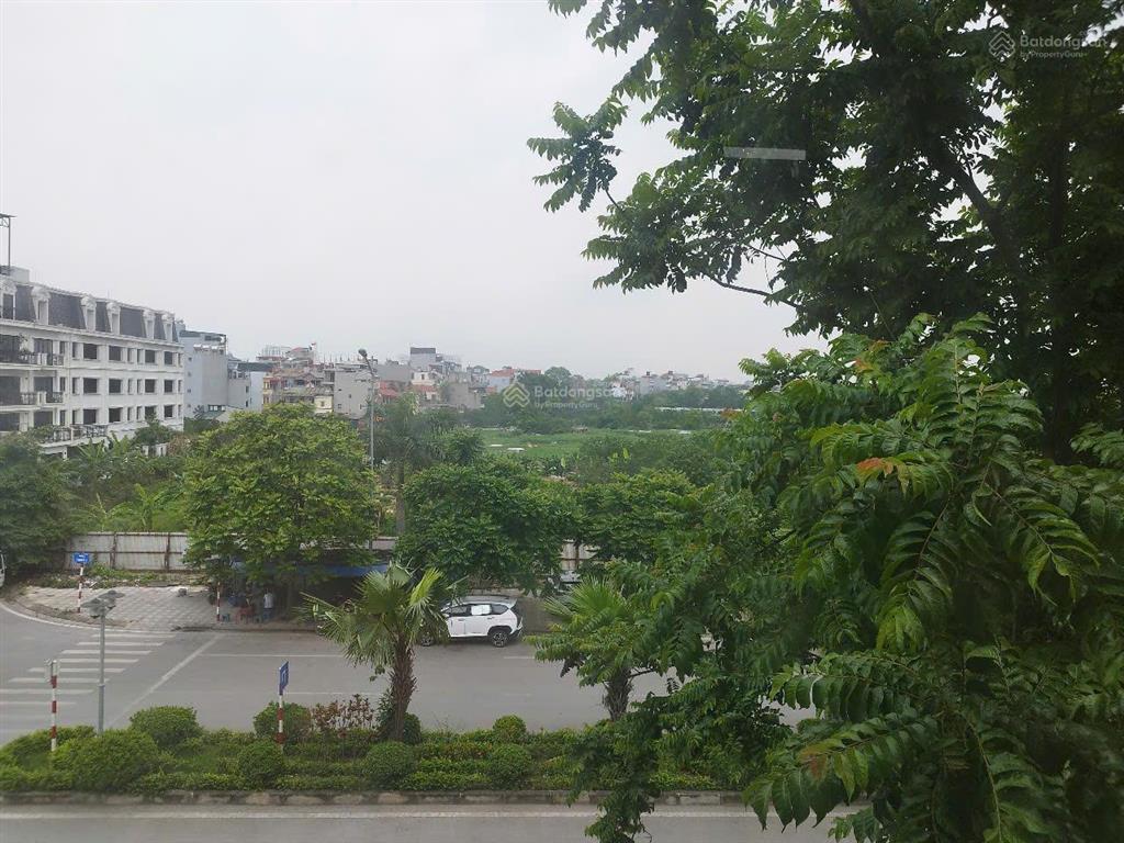 Hot! bán liền kề mặt đường văn tiến dũng rộng 40m view công viên, mặt tiền rộng 2 mặt đường, 4 tầng