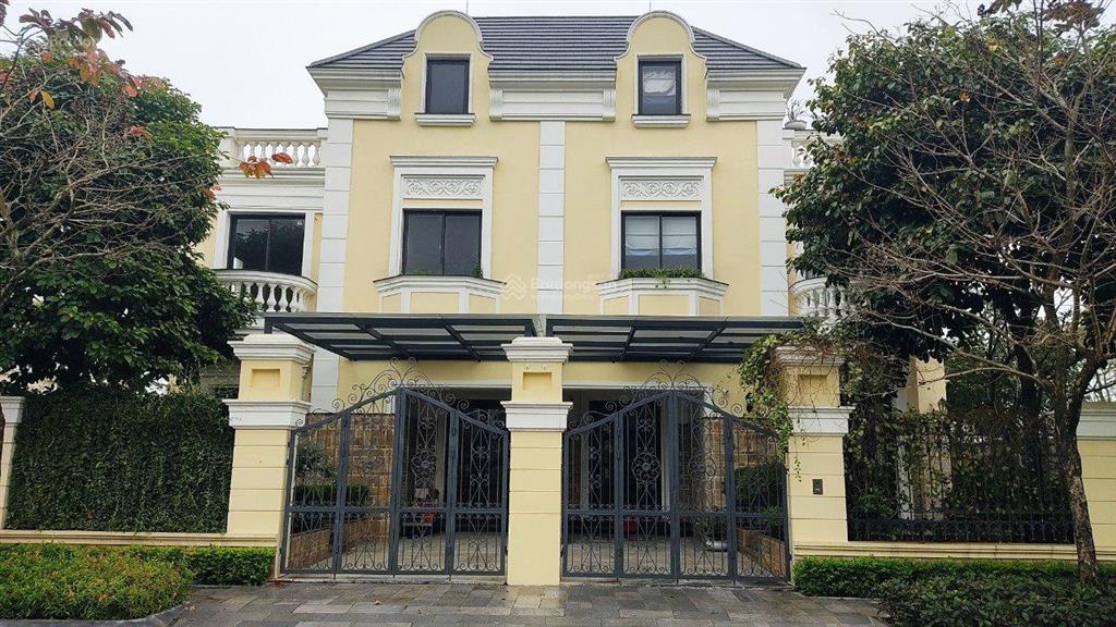 Cho thuê biệt thự góc có hầm đường lớn, gần vành đai 3.5, diện tích 200m2, giá tốt dự án