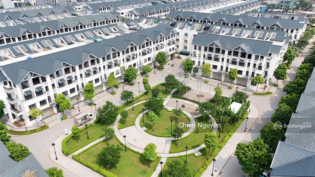 Cho thuê liền kề 135m2 thịnh vượng, giá rẻ, diện tích sử dụng lớn, đường to