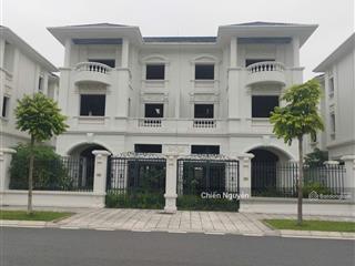 Biệt thự 200m2, mặt đường vành đai 3.5 rộng 60m, thích hợp làm văn phòng, nhà hàng